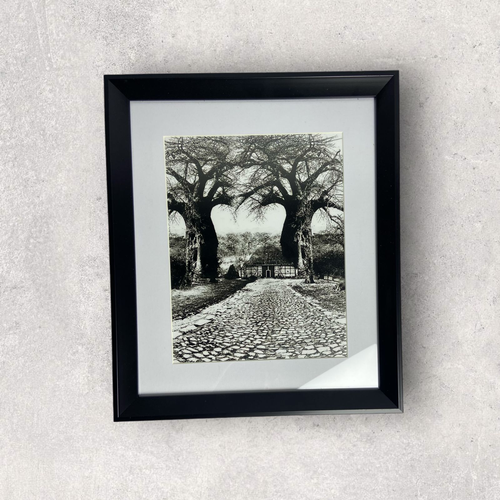 Black Border Simple Framed Scenery | Home Décor