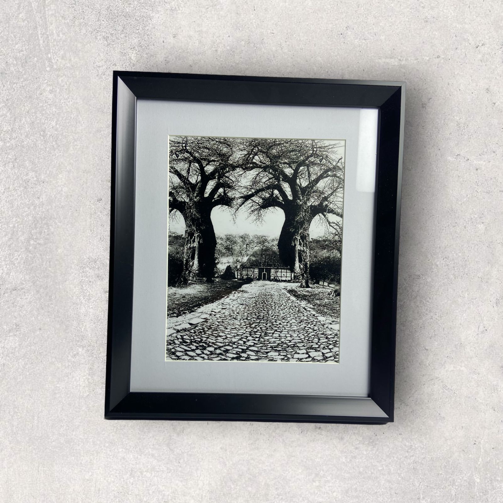 Black Border Simple Framed Scenery | Home Décor